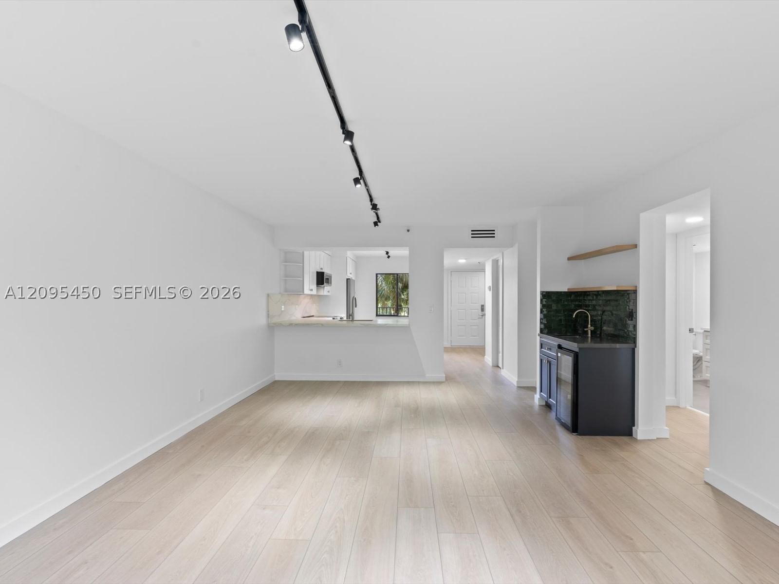 Real estate property located at 2200 Cypress Bend Dr #303, Broward, Cypress Bend Condominium, Pompano Beach, FL