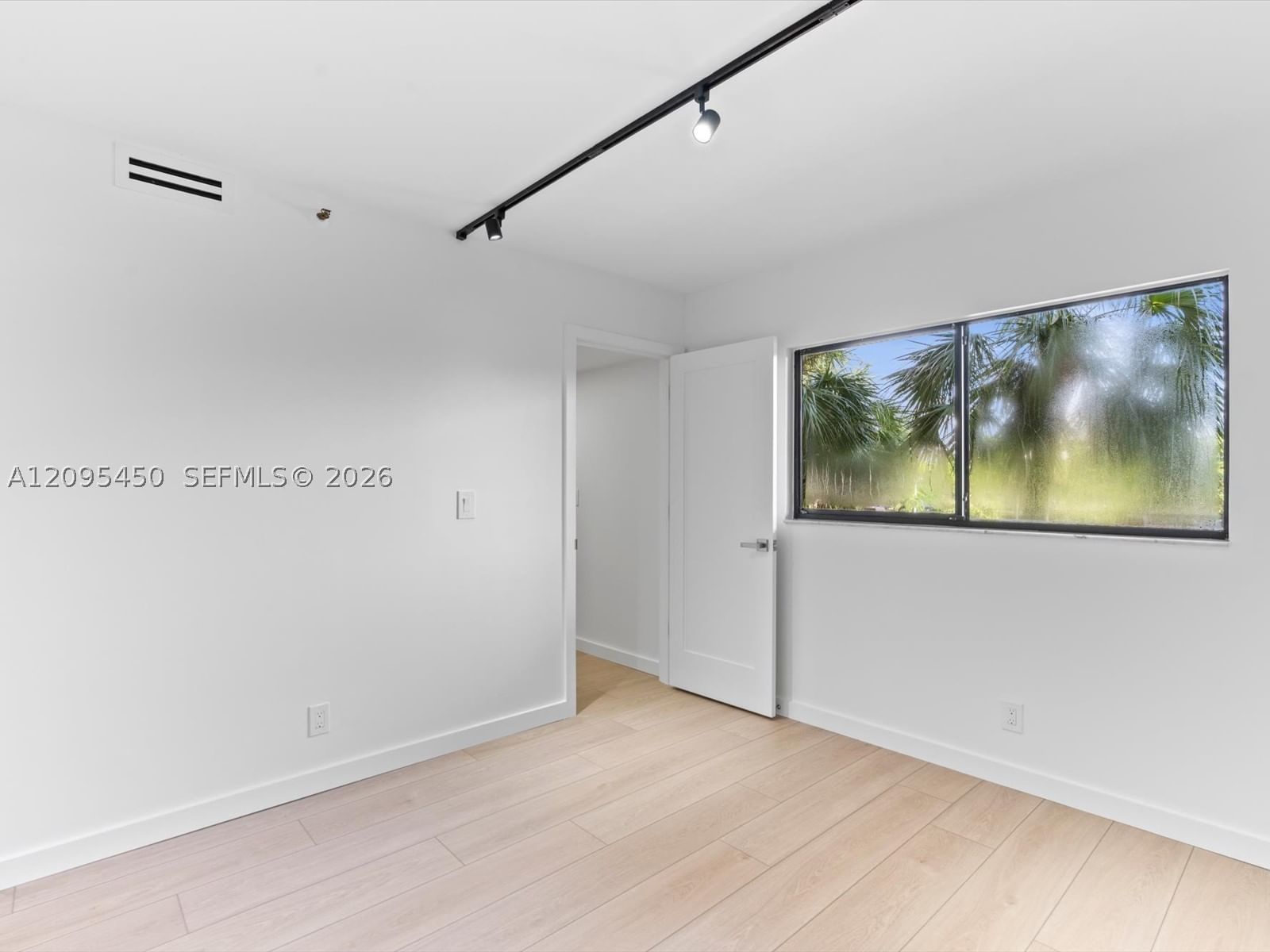 Real estate property located at 2200 Cypress Bend Dr #303, Broward, Cypress Bend Condominium, Pompano Beach, FL