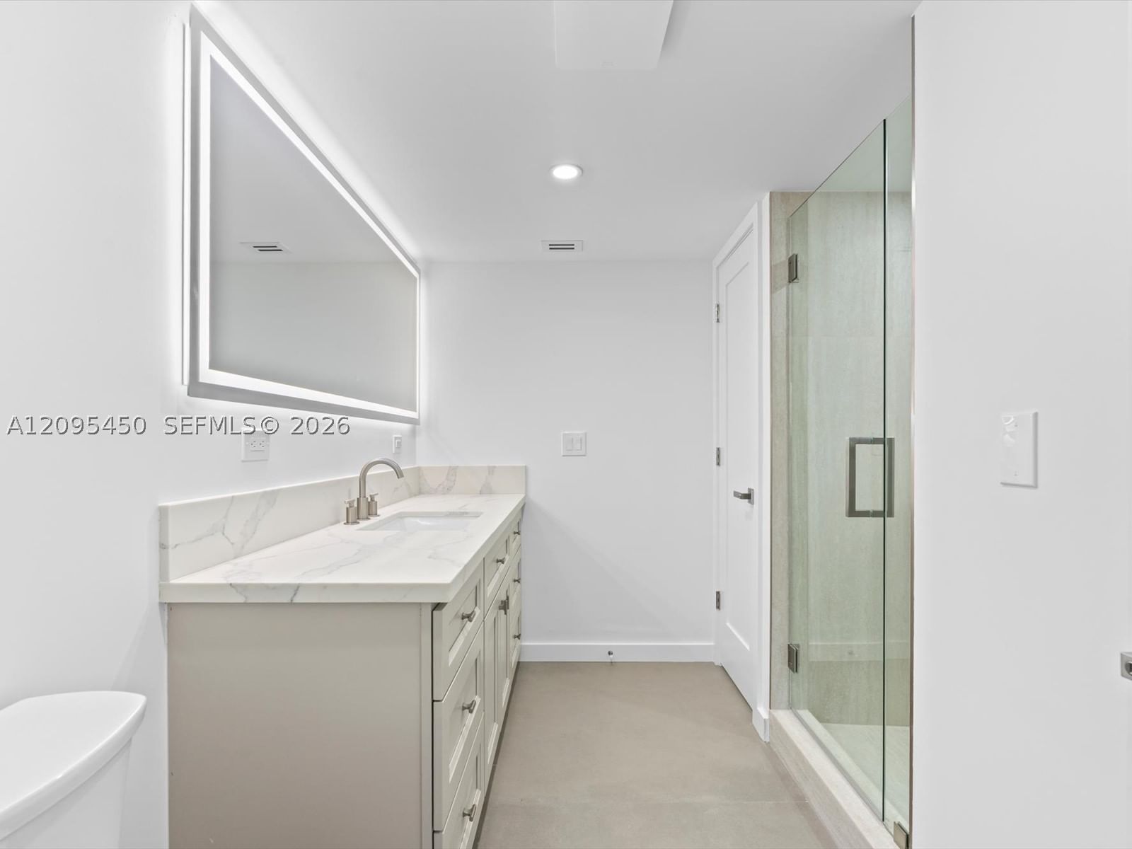 Real estate property located at 2200 Cypress Bend Dr #303, Broward, Cypress Bend Condominium, Pompano Beach, FL