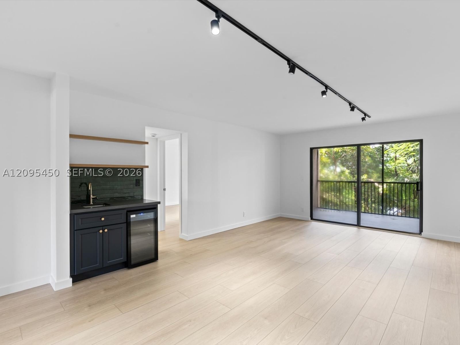 Real estate property located at 2200 Cypress Bend Dr #303, Broward, Cypress Bend Condominium, Pompano Beach, FL