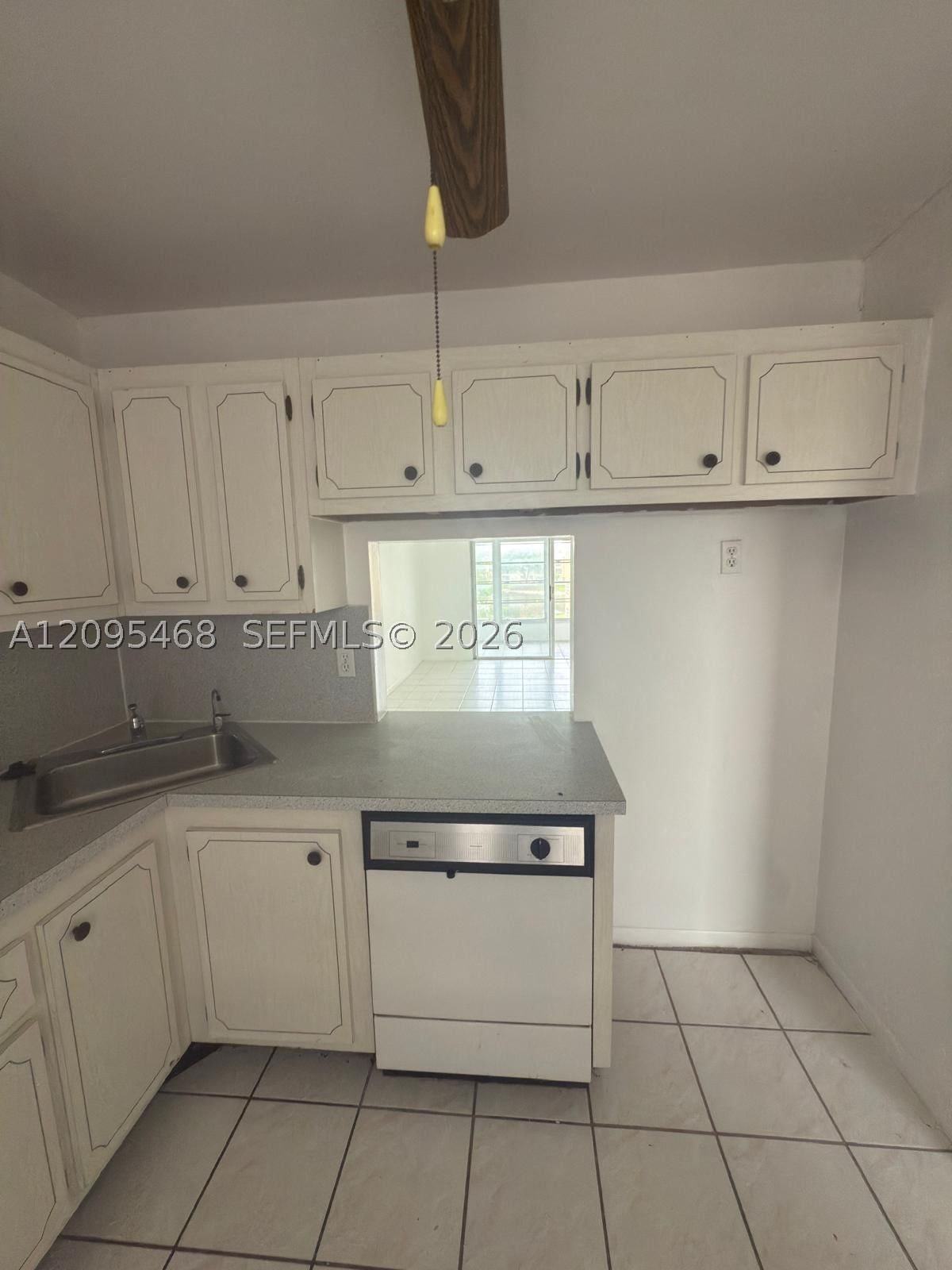 Real estate property located at 5800 64th Ave #306, Broward, Bermuda Club Nine Condo, Tamarac, FL