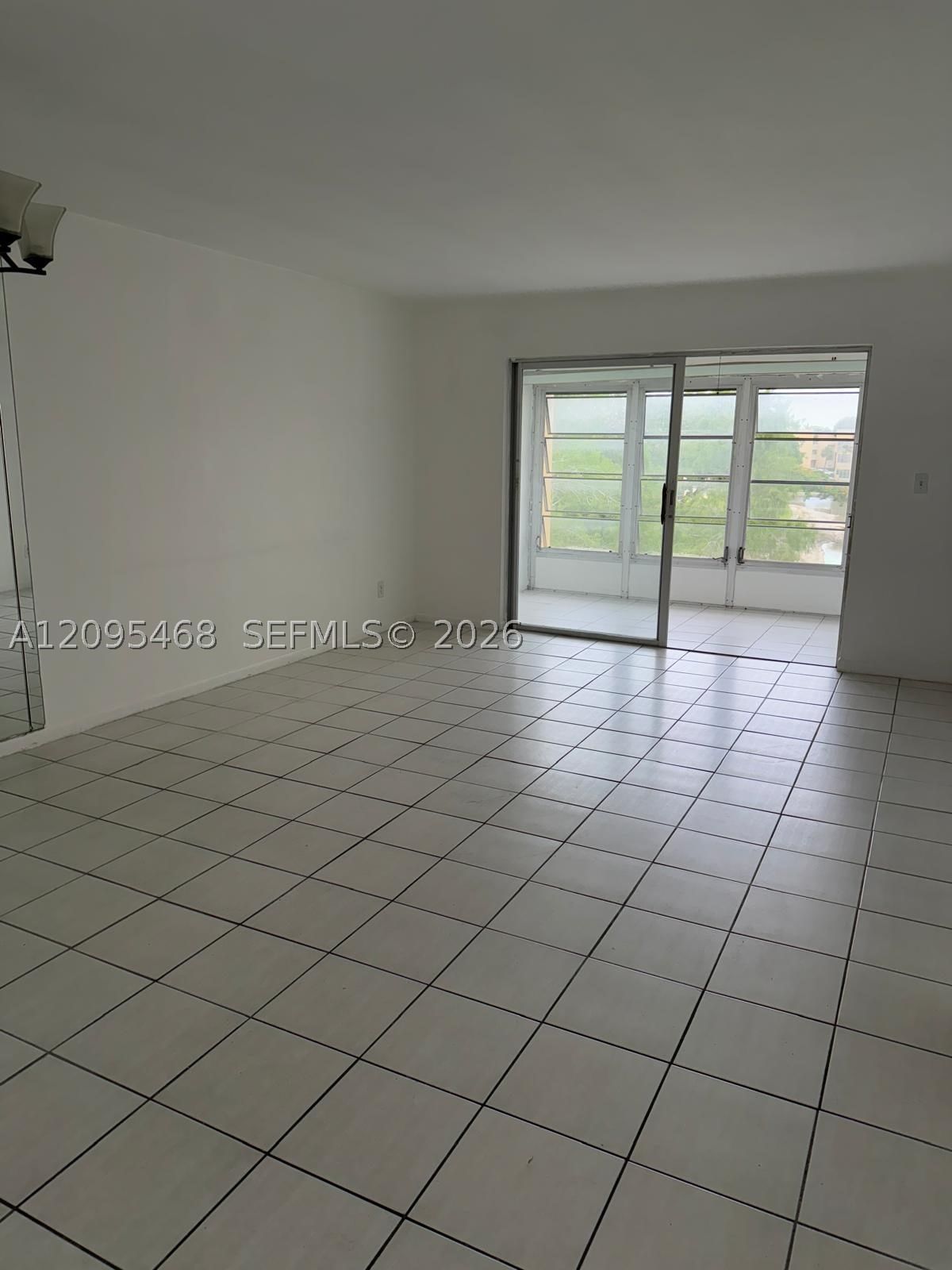 Real estate property located at 5800 64th Ave #306, Broward, Bermuda Club Nine Condo, Tamarac, FL