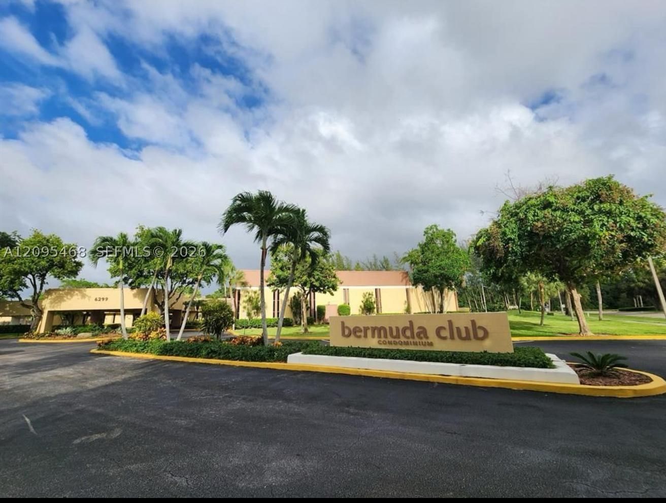 Real estate property located at 5800 64th Ave #306, Broward, Bermuda Club Nine Condo, Tamarac, FL