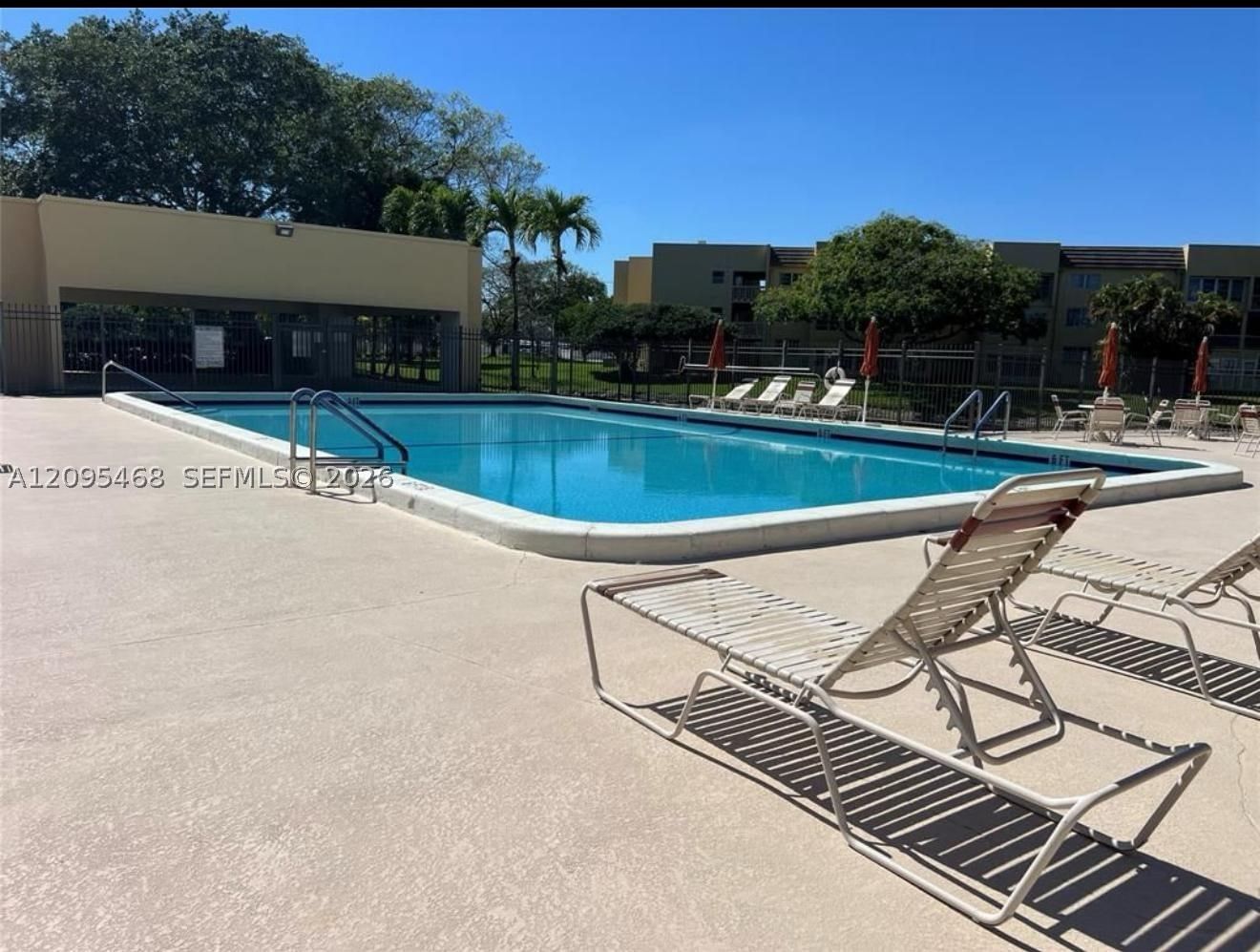 Real estate property located at 5800 64th Ave #306, Broward, Bermuda Club Nine Condo, Tamarac, FL