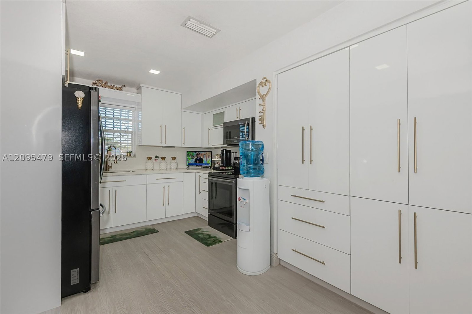 Real estate property located at 7171 Sheridan St, Broward, Heritage Homes, Hollywood, FL