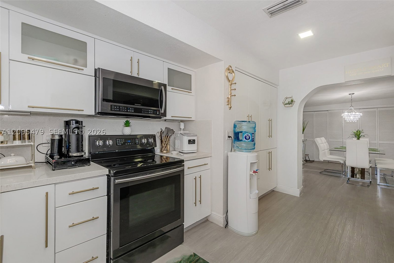 Real estate property located at 7171 Sheridan St, Broward, Heritage Homes, Hollywood, FL