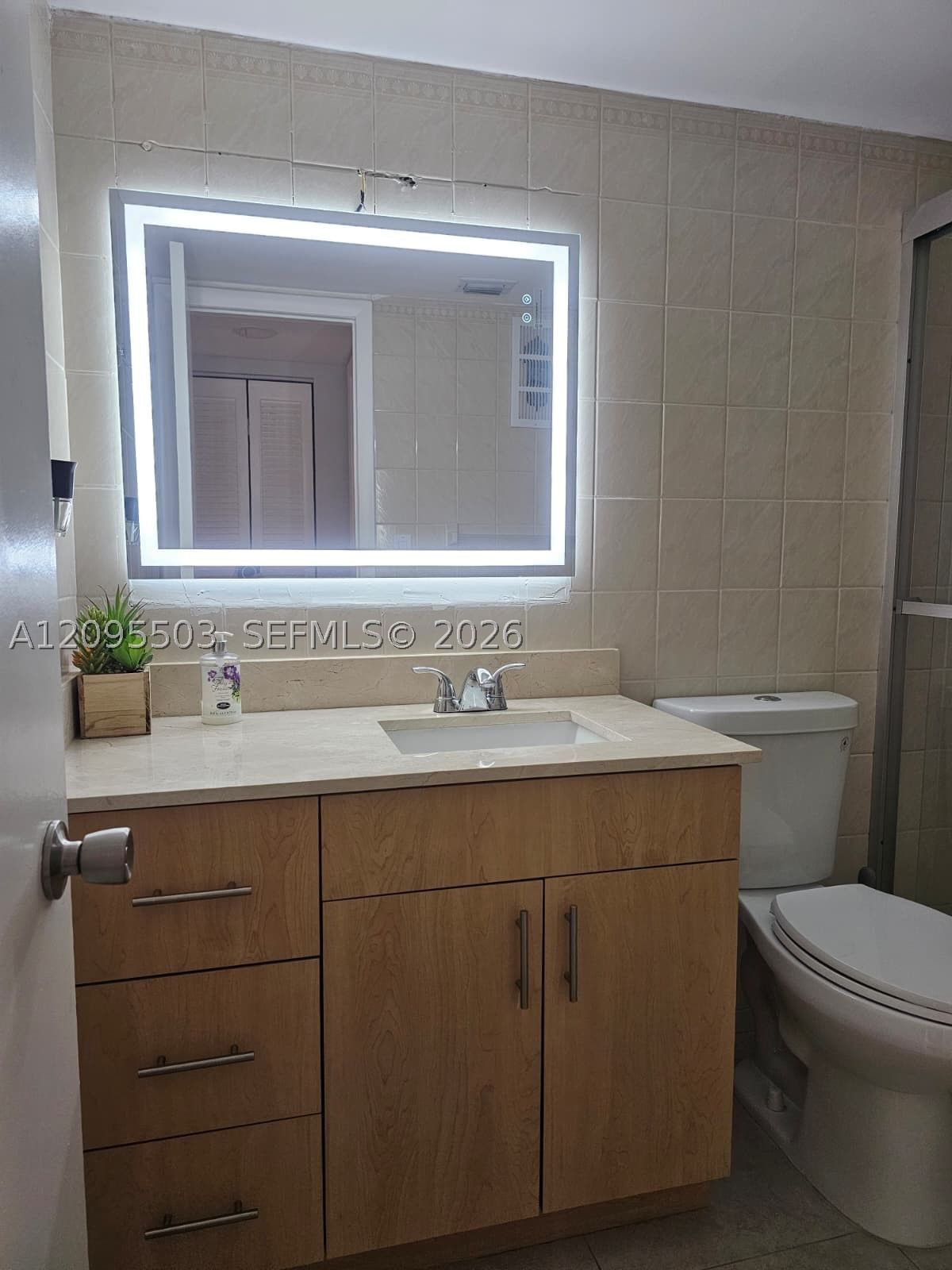 Real estate property located at 1000 Colony Point Cir #522, Broward, Colony Point 2 Condo, Pembroke Pines, FL