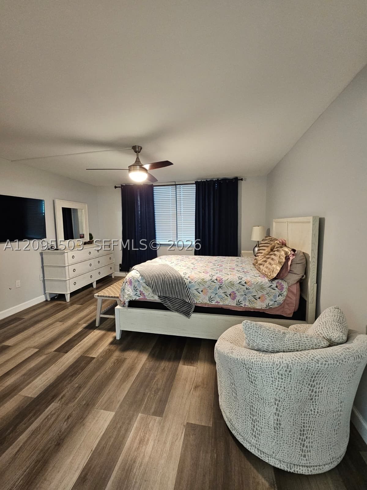 Real estate property located at 1000 Colony Point Cir #522, Broward, Colony Point 2 Condo, Pembroke Pines, FL