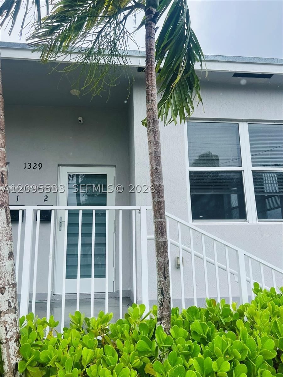 Real estate property located at 1329 110th Ter, Miami-dade, Biscayne Shores Corr Plat, Miami, FL