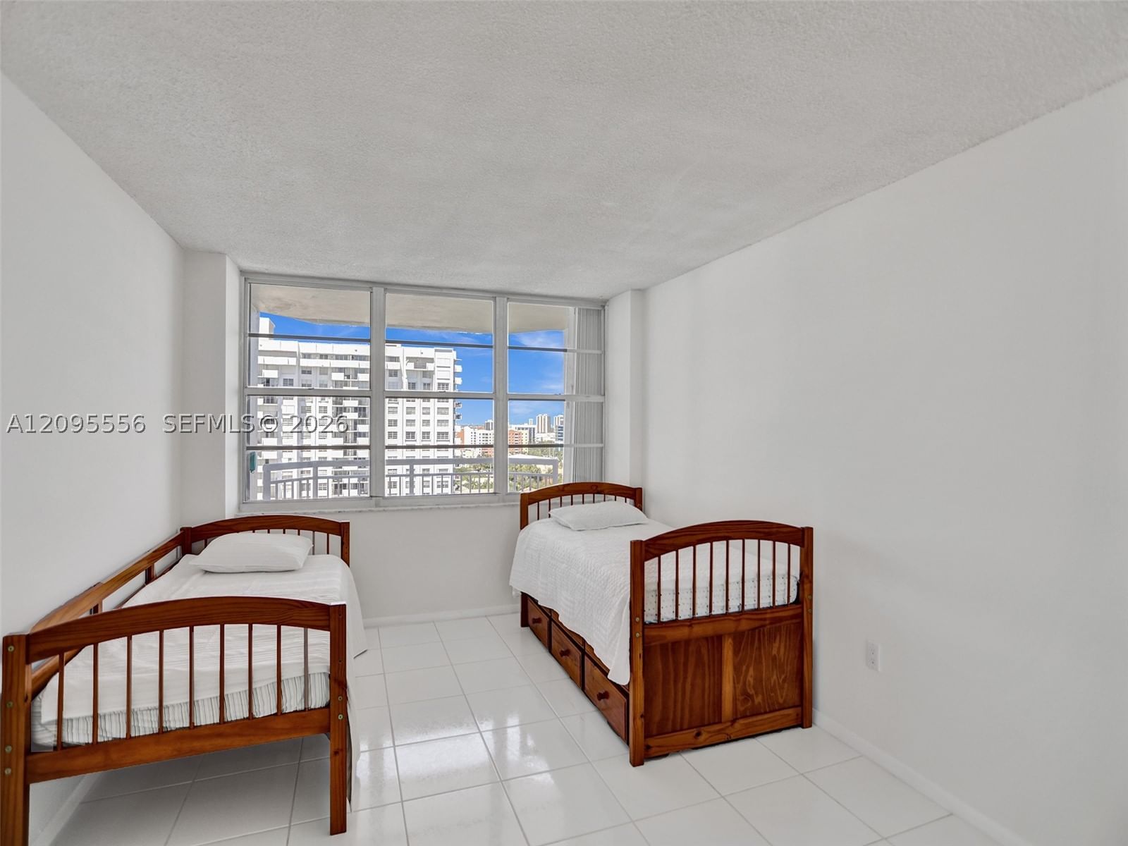 Real estate property located at 18071 BISCAYNE BLVD #1701, Miami-dade, Del Prado Marina, Aventura, FL