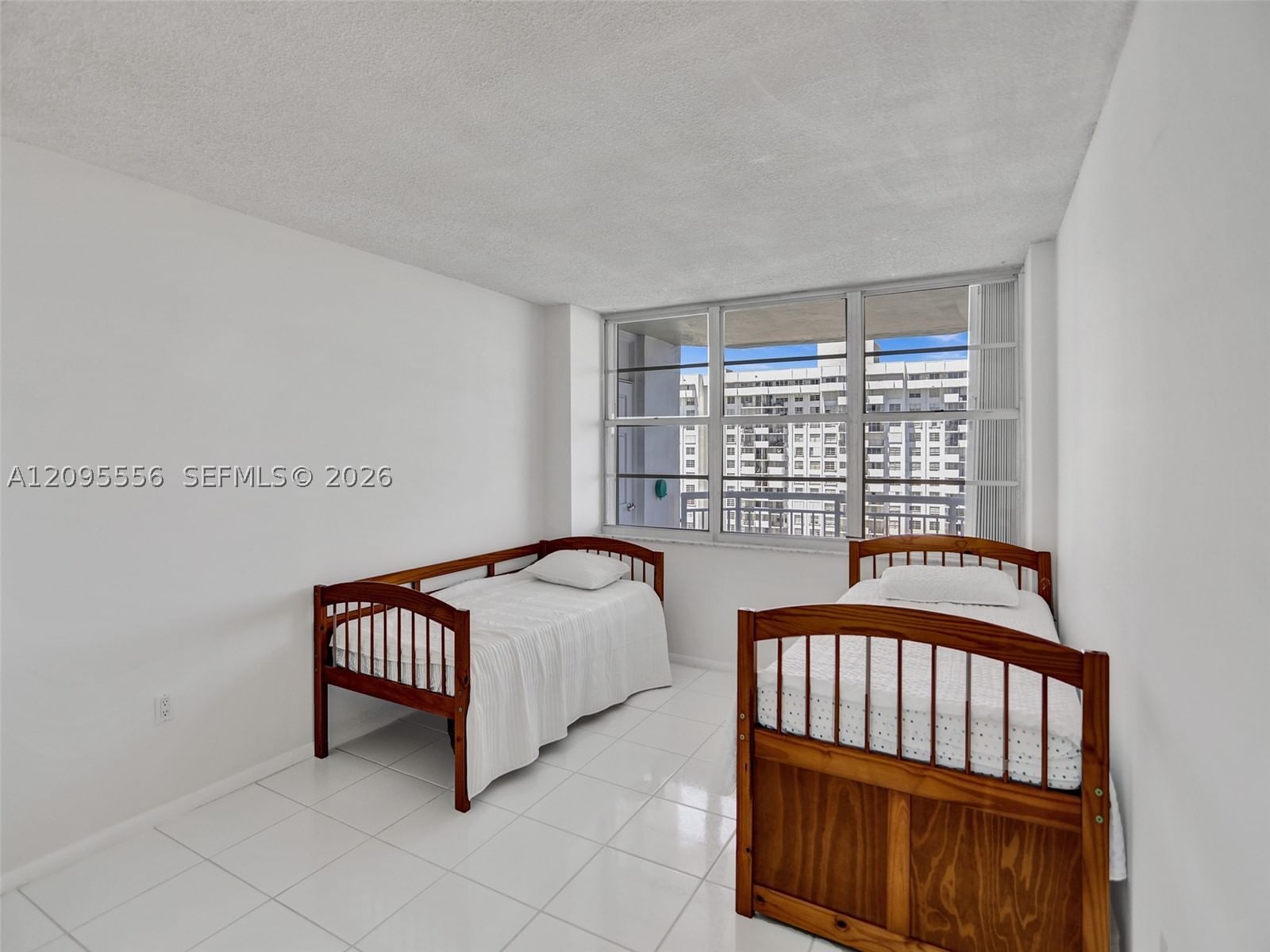 Real estate property located at 18071 BISCAYNE BLVD #1701, Miami-dade, Del Prado Marina, Aventura, FL