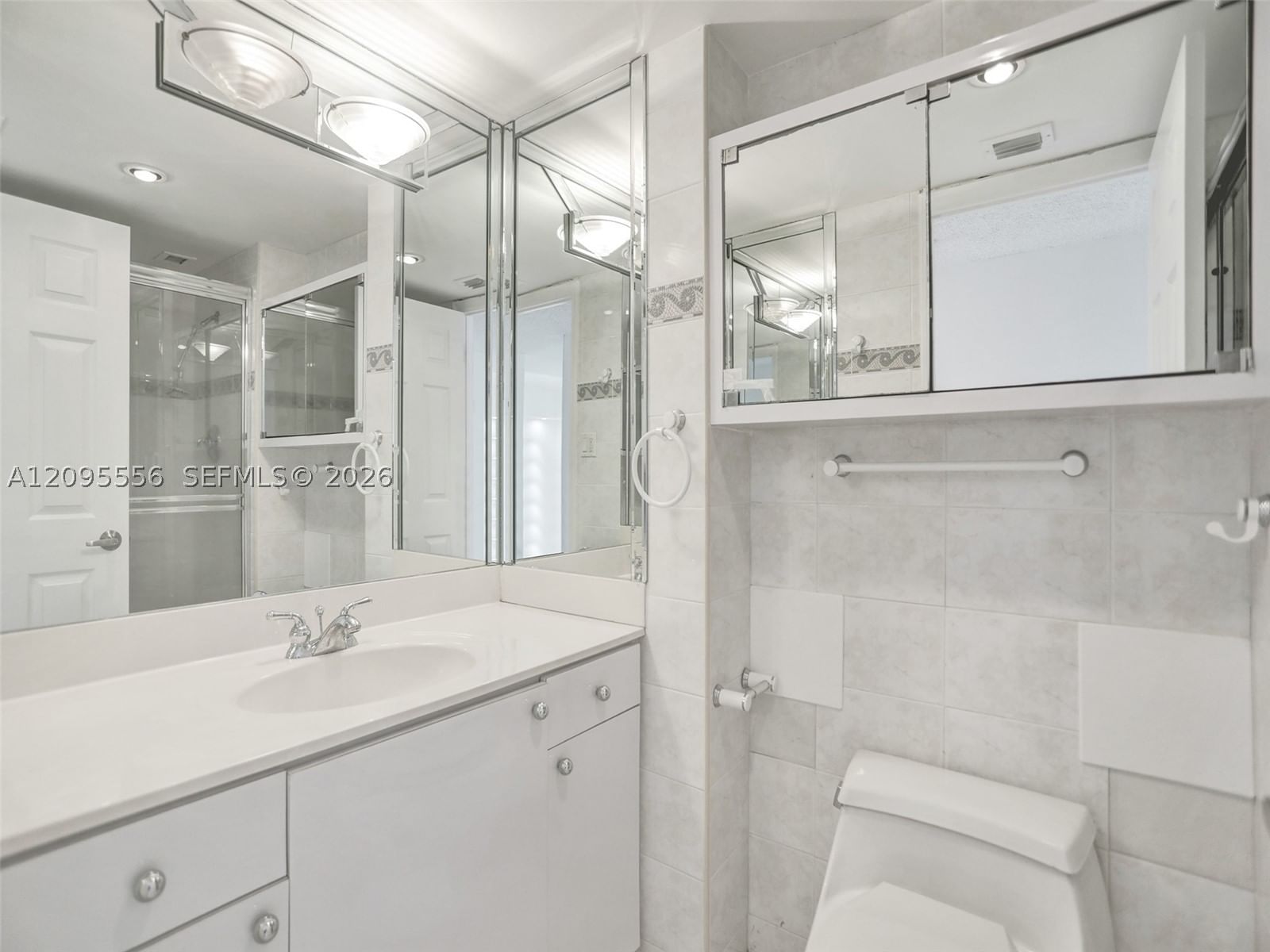 Real estate property located at 18071 BISCAYNE BLVD #1701, Miami-dade, Del Prado Marina, Aventura, FL