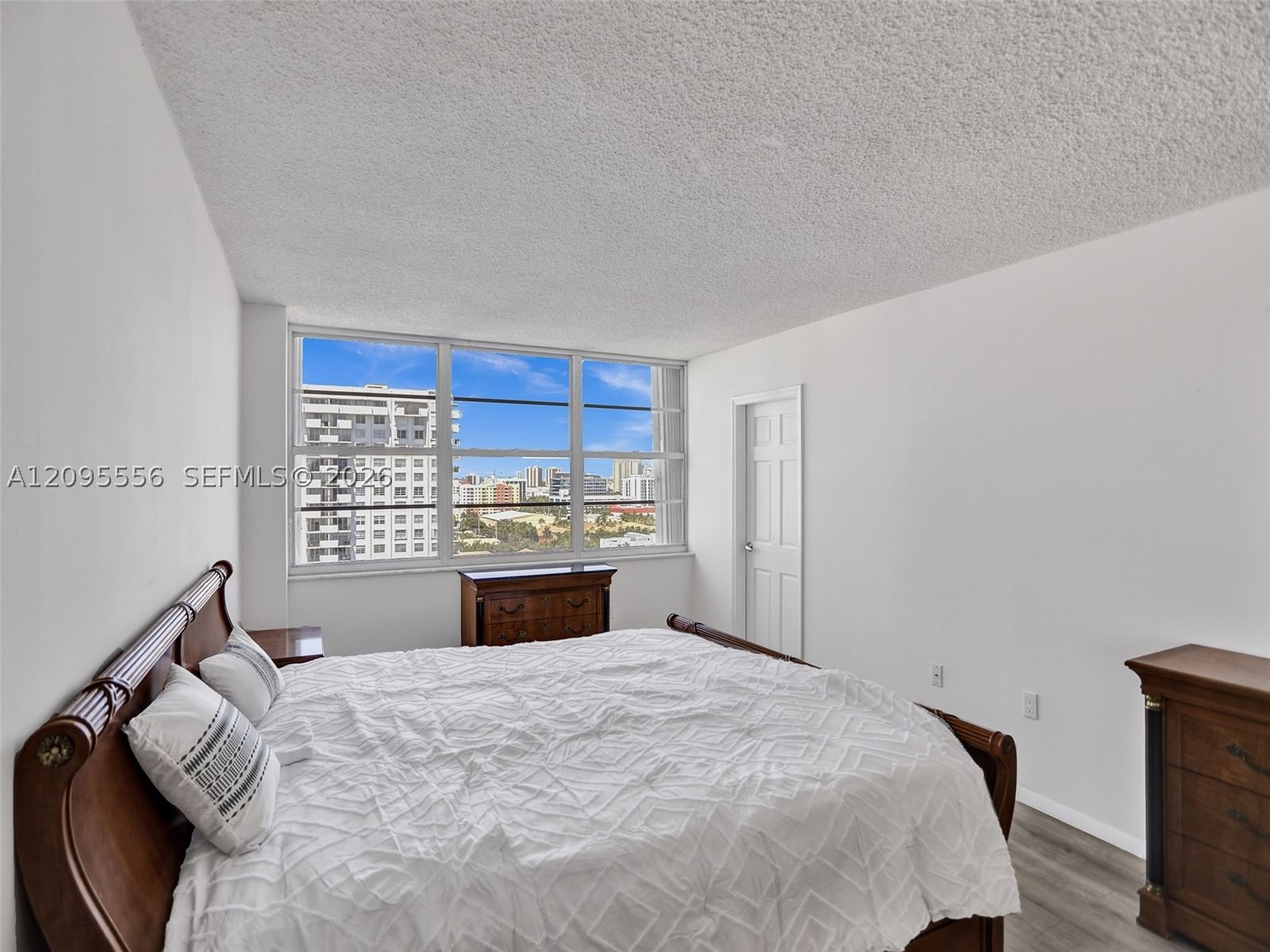 Real estate property located at 18071 BISCAYNE BLVD #1701, Miami-dade, Del Prado Marina, Aventura, FL