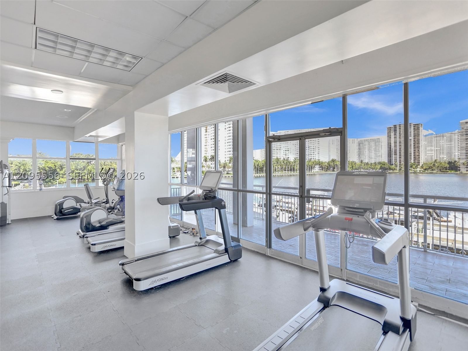 Real estate property located at 18071 BISCAYNE BLVD #1701, Miami-dade, Del Prado Marina, Aventura, FL