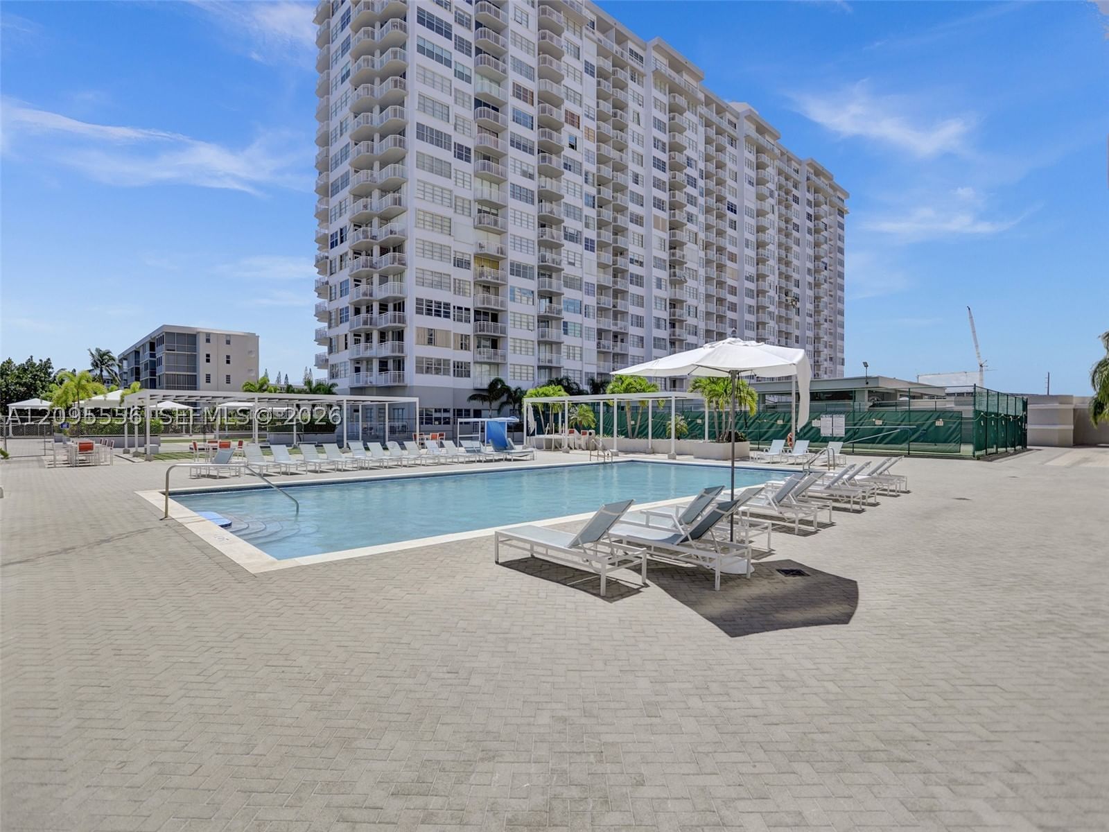 Real estate property located at 18071 BISCAYNE BLVD #1701, Miami-dade, Del Prado Marina, Aventura, FL