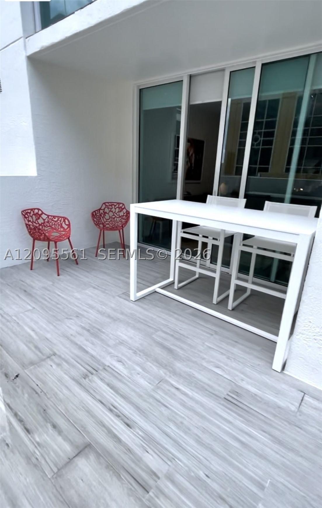 Real estate property located at 350 2nd St #680, Broward, 350 Las Olas Place Condo, Fort Lauderdale, FL