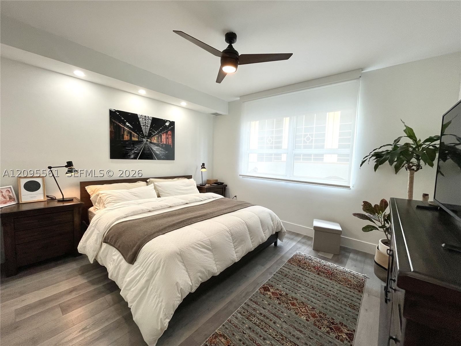 Real estate property located at 350 2nd St #680, Broward, 350 Las Olas Place Condo, Fort Lauderdale, FL