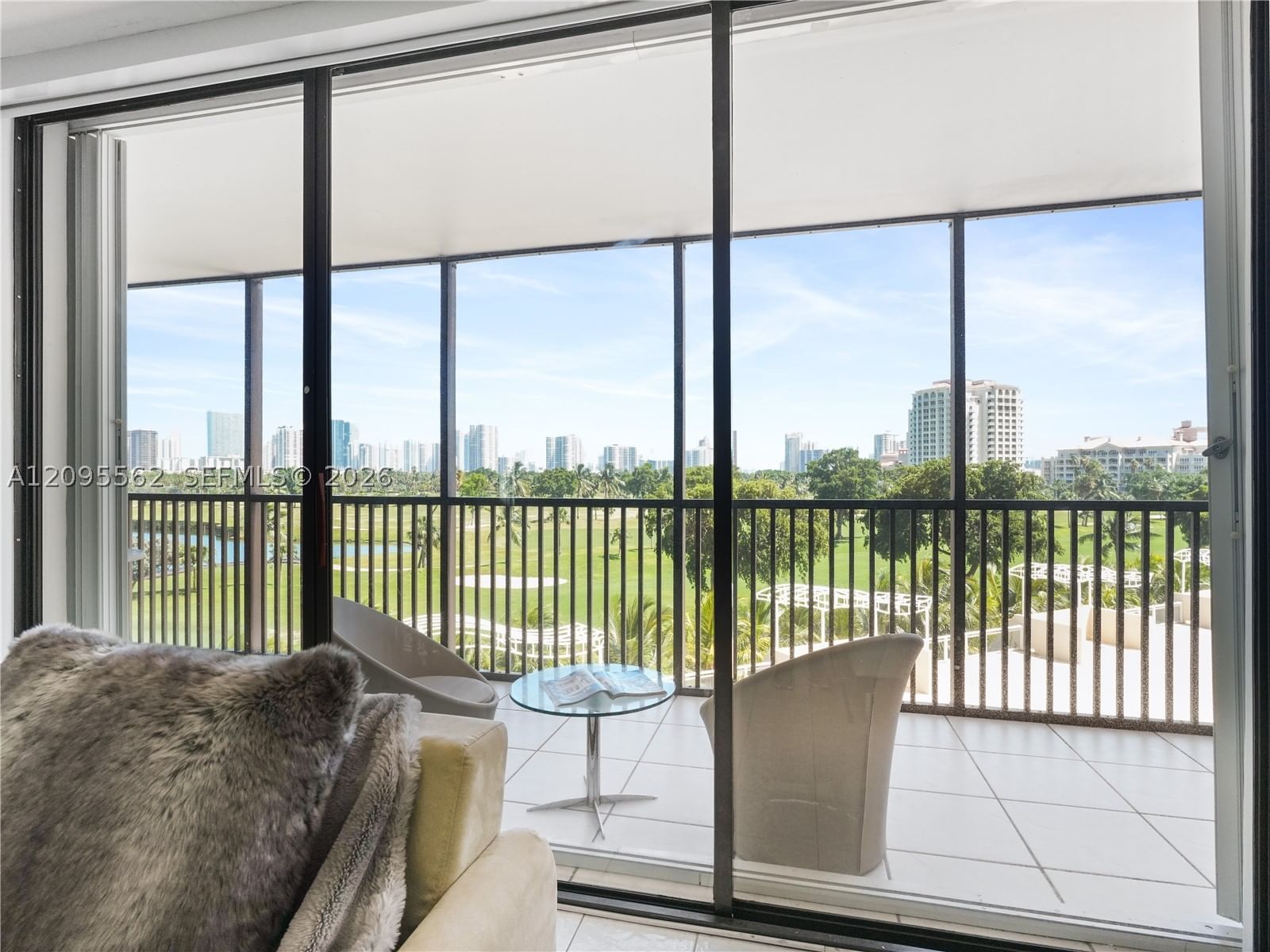 Real estate property located at 20379 Country Club Dr #536, Miami-dade, Coronado Condo - Tower Ii, Aventura, FL
