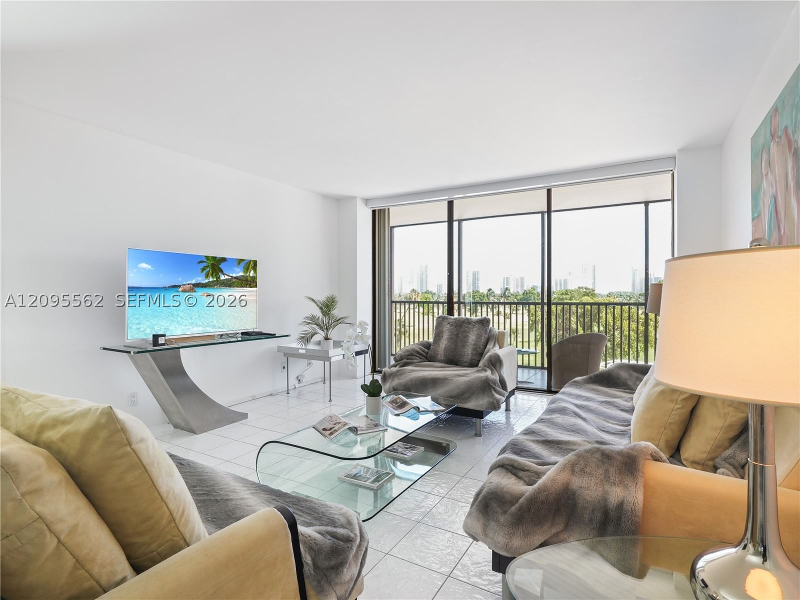 Real estate property located at 20379 Country Club Dr #536, Miami-dade, Coronado Condo - Tower Ii, Aventura, FL