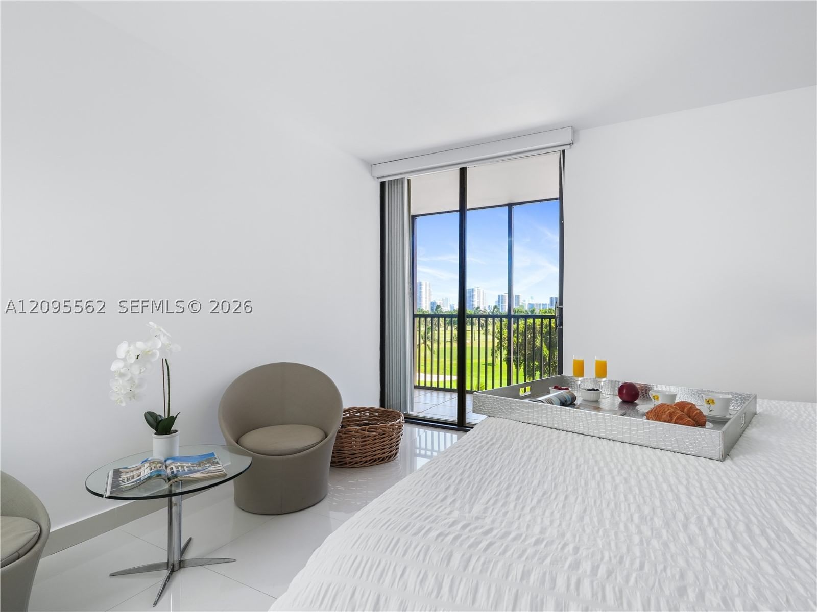 Real estate property located at 20379 Country Club Dr #536, Miami-dade, Coronado Condo - Tower Ii, Aventura, FL