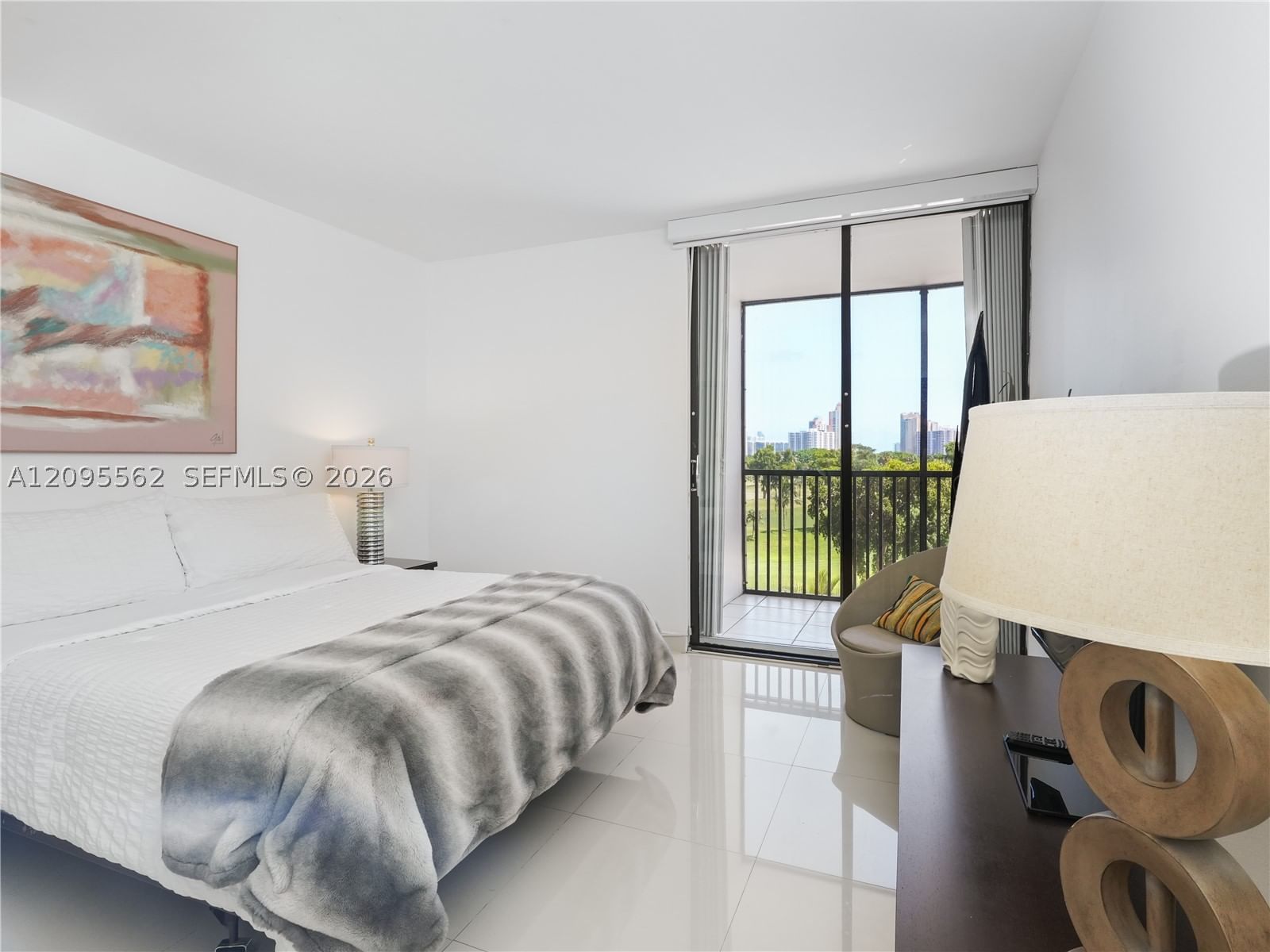 Real estate property located at 20379 Country Club Dr #536, Miami-dade, Coronado Condo - Tower Ii, Aventura, FL