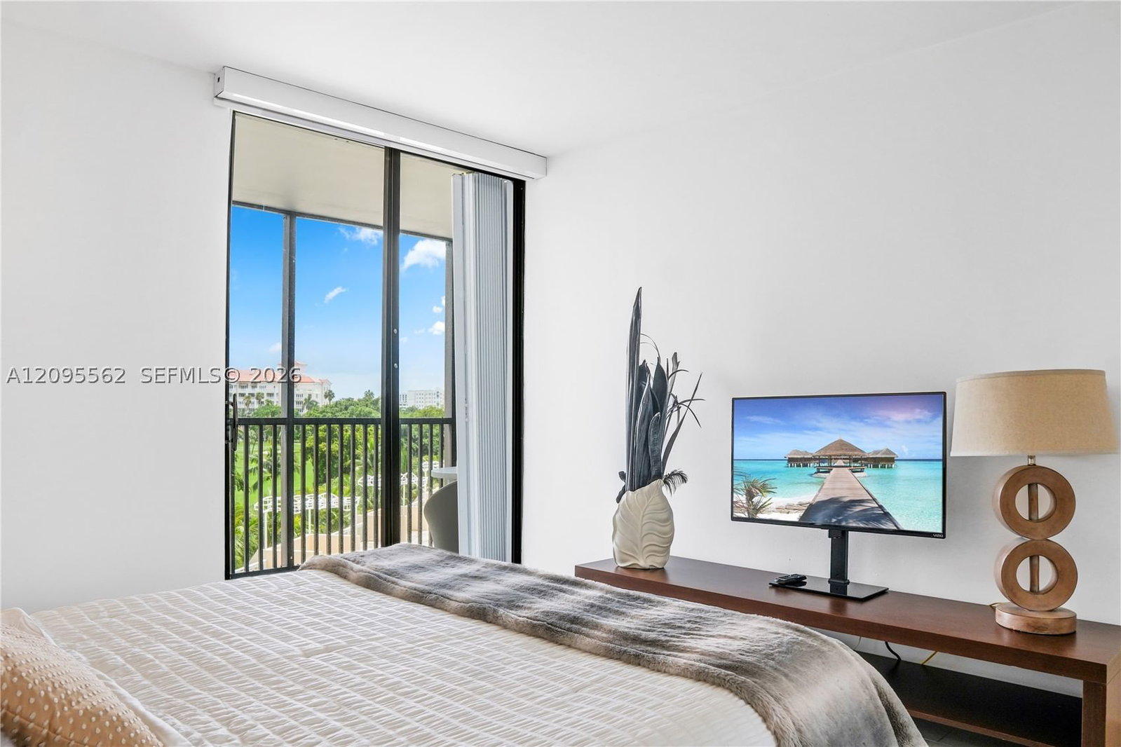 Real estate property located at 20379 Country Club Dr #536, Miami-dade, Coronado Condo - Tower Ii, Aventura, FL