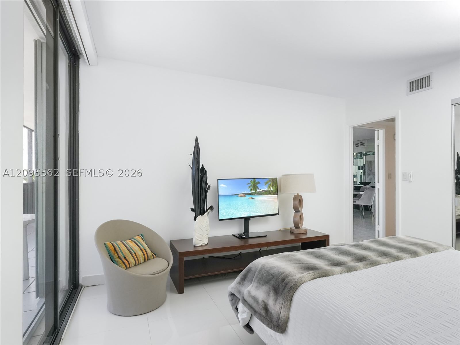 Real estate property located at 20379 Country Club Dr #536, Miami-dade, Coronado Condo - Tower Ii, Aventura, FL