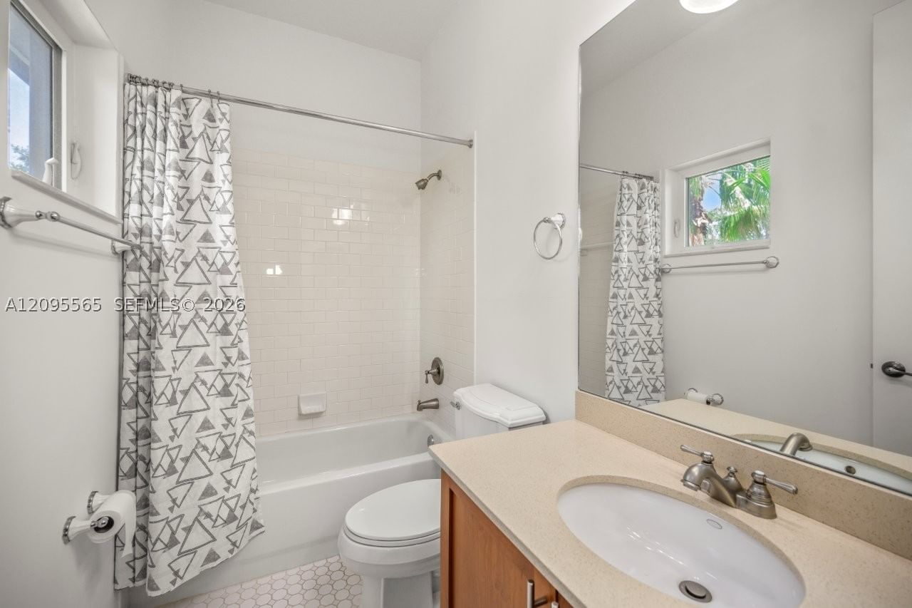 Real estate property located at 341 13th Ter #341, Broward, Village At Sailboat Bend, Fort Lauderdale, FL