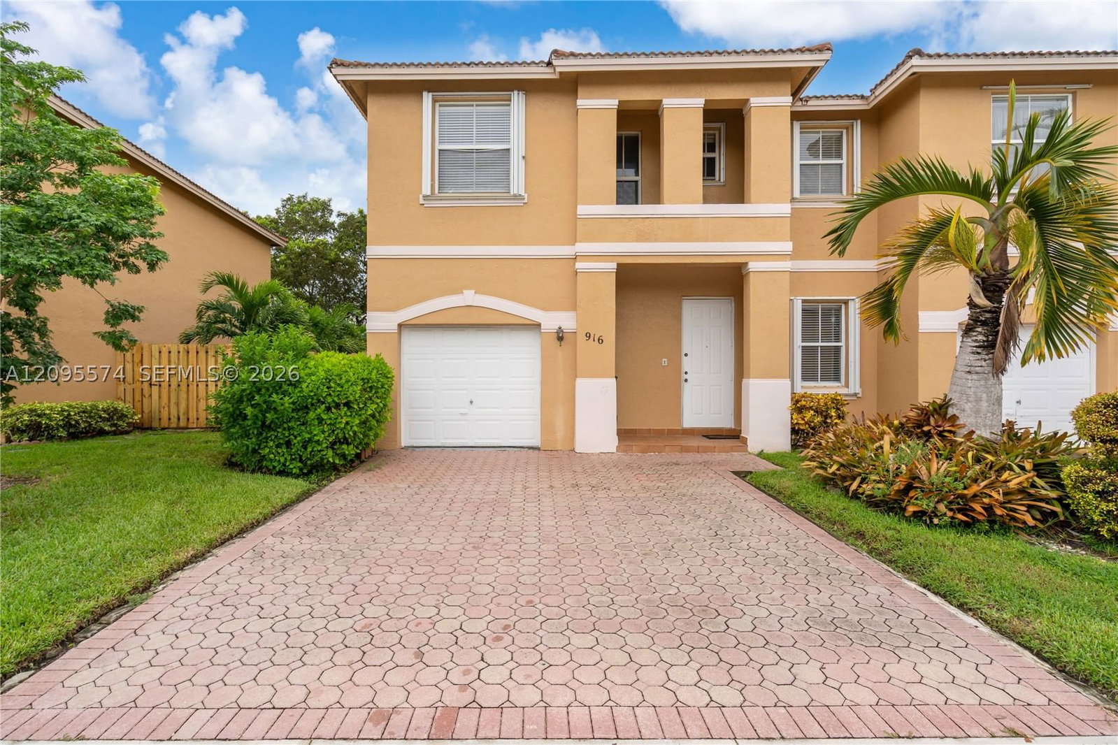 Real estate property located at 916 135th Ter, Broward, Pembroke Falls Phase 3, Pembroke Pines, FL