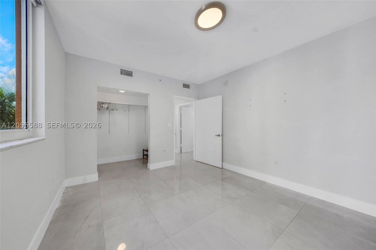Real estate property located at 2775 187th St #318, Miami-dade, Venture At Aventura West, Aventura, FL