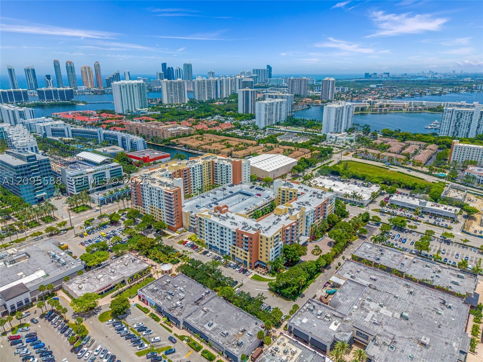 Real estate property located at 2775 187th St #318, Miami-dade, Venture At Aventura West, Aventura, FL
