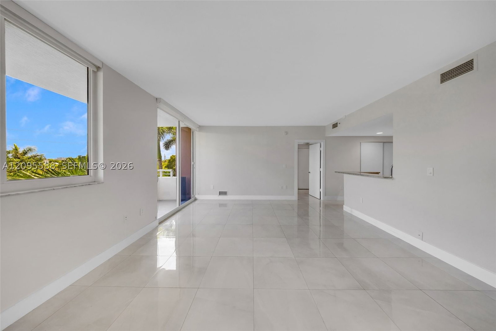 Real estate property located at 2775 187th St #318, Miami-dade, Venture At Aventura West, Aventura, FL