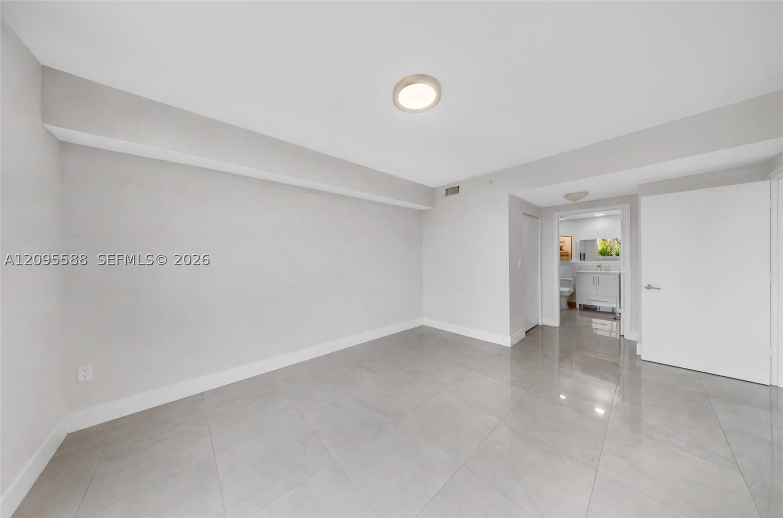 Real estate property located at 2775 187th St #318, Miami-dade, Venture At Aventura West, Aventura, FL