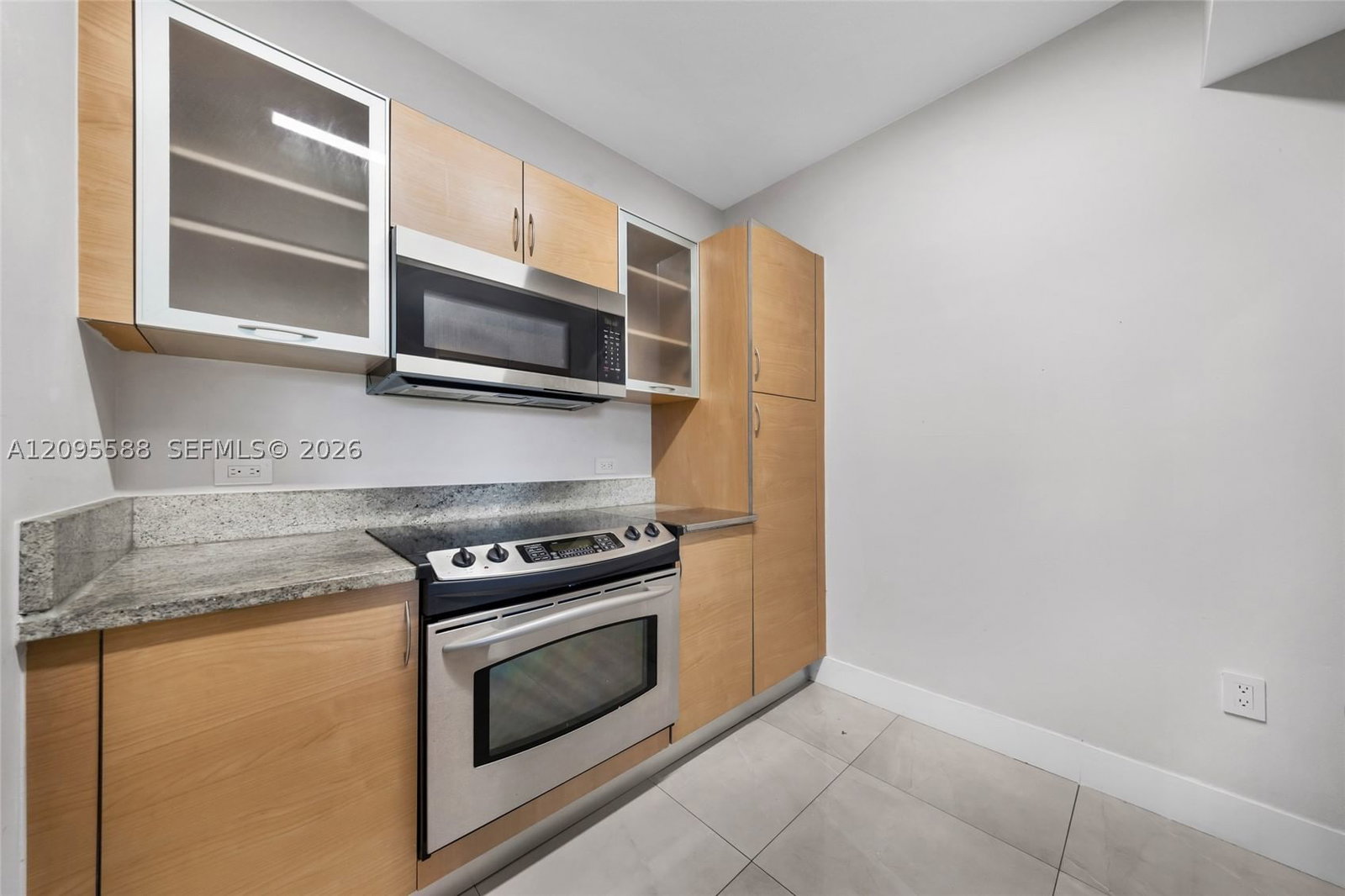 Real estate property located at 2775 187th St #318, Miami-dade, Venture At Aventura West, Aventura, FL