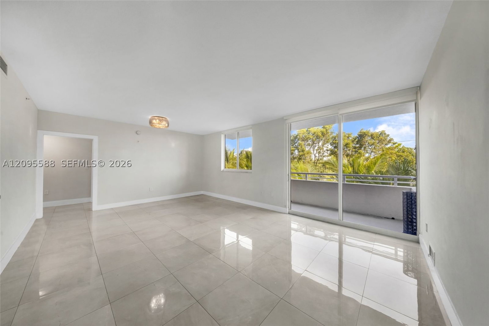 Real estate property located at 2775 187th St #318, Miami-dade, Venture At Aventura West, Aventura, FL