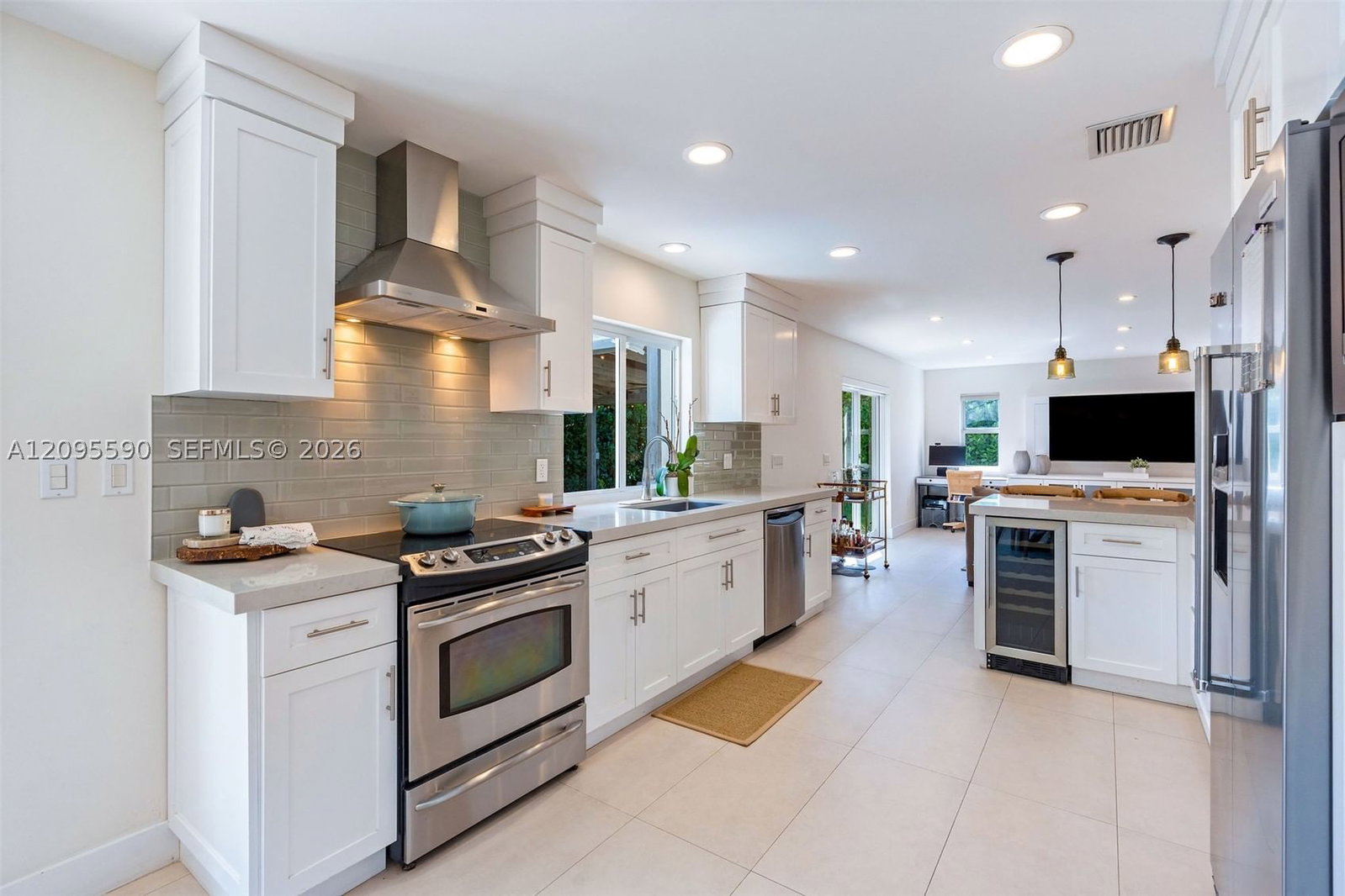 Real estate property located at 8610 47th St, Miami-dade, Jewel Ests, Miami, FL