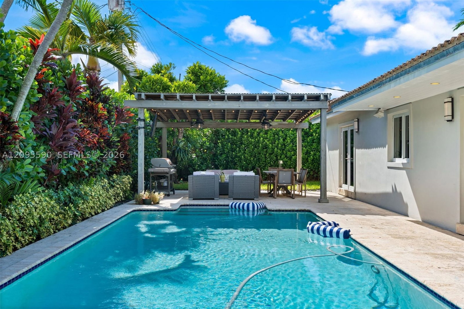 Real estate property located at 8610 47th St, Miami-dade, Jewel Ests, Miami, FL