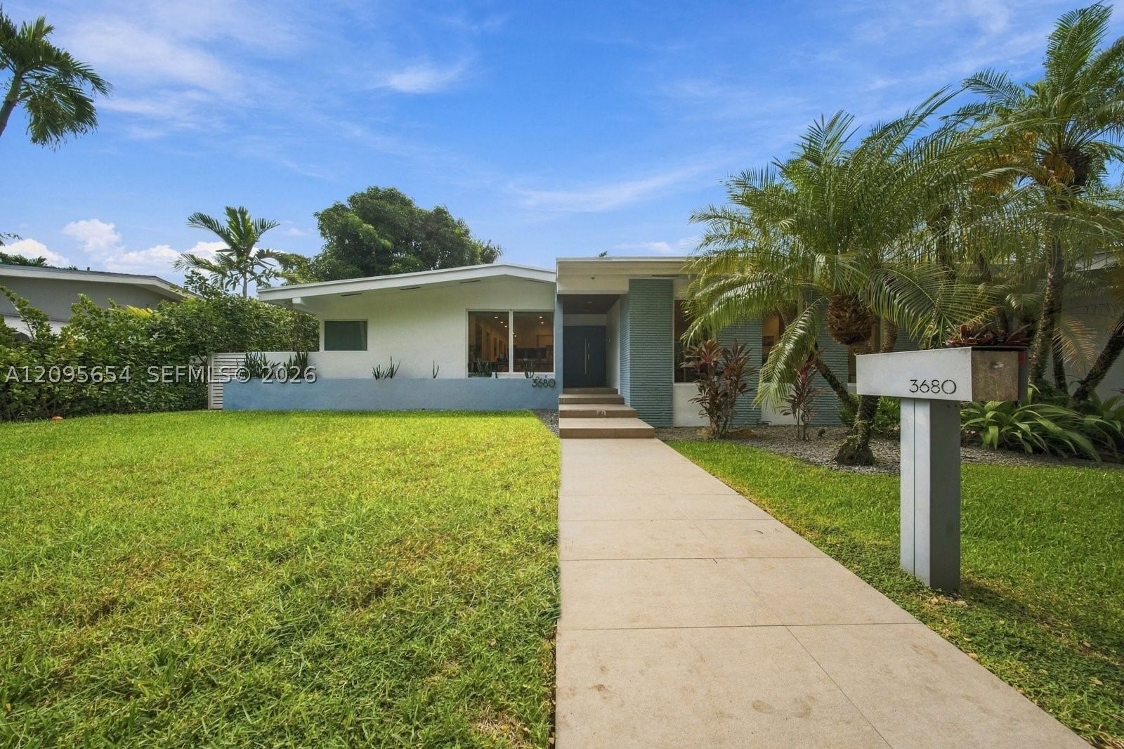 Real estate property located at 3680 Battersea Rd, Miami-dade, Pinecrest Manor 1st Addn, Miami, FL