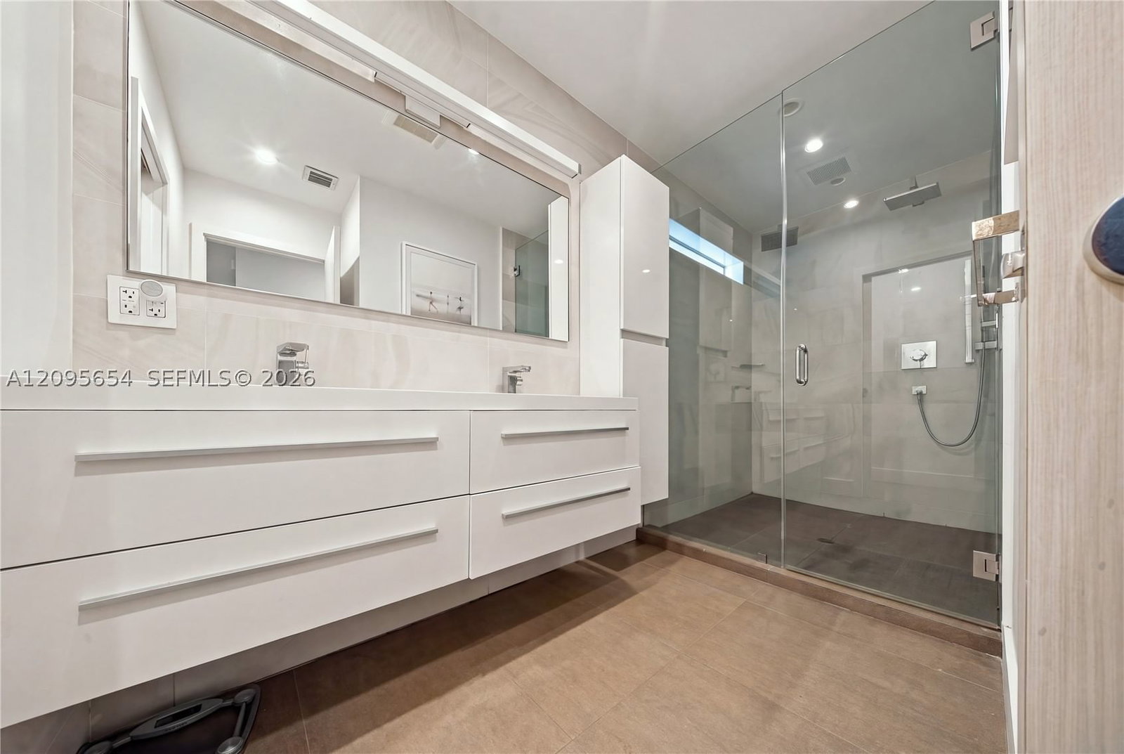 Real estate property located at 3680 Battersea Rd, Miami-dade, Pinecrest Manor 1st Addn, Miami, FL
