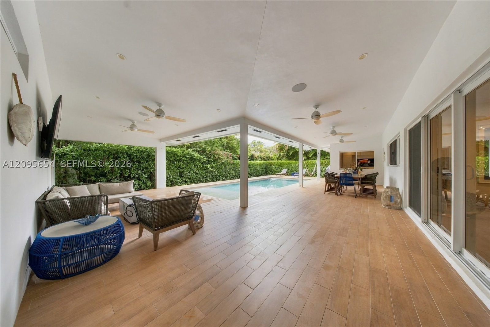 Real estate property located at 3680 Battersea Rd, Miami-dade, Pinecrest Manor 1st Addn, Miami, FL