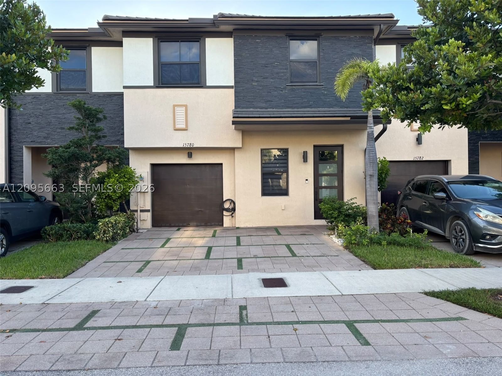 Real estate property located at 15780 91st Ct, Miami-dade, Dunnwoody Lake, Miami Lakes, FL
