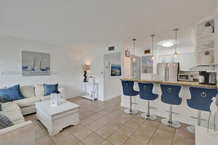 Real estate property located at 2124 5th Ave #107, Broward, Marvilla Condominium, Wilton Manors, FL