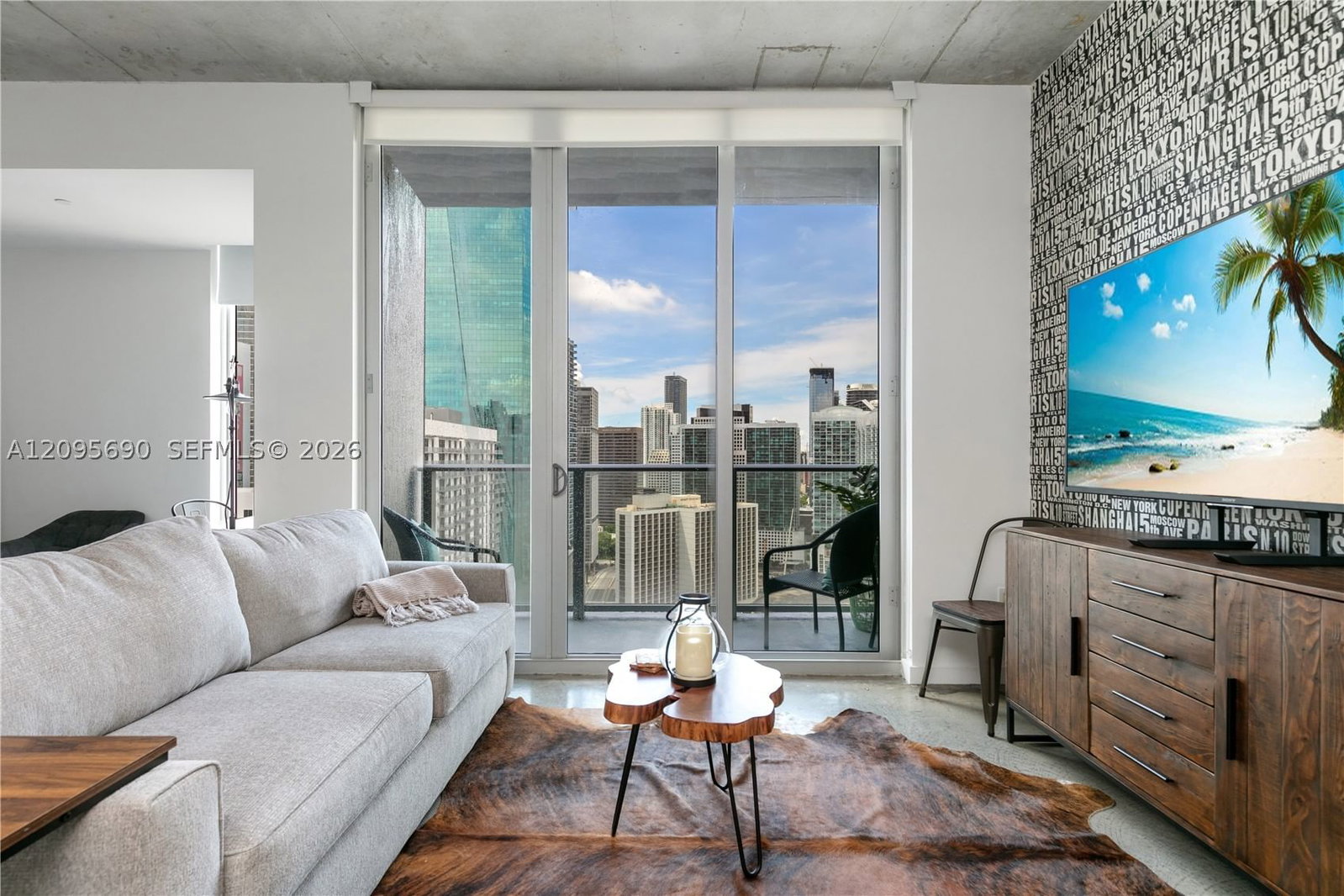 Real estate property located at 151 1st St #3103, Miami-dade, Centro Condo, Miami, FL