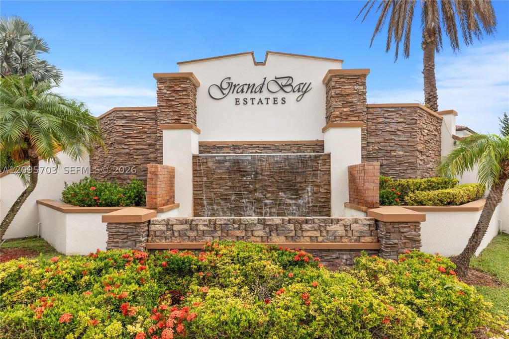 Real estate property located at 8965 98th Ave, Miami-dade, Doral Breeze, Doral, FL