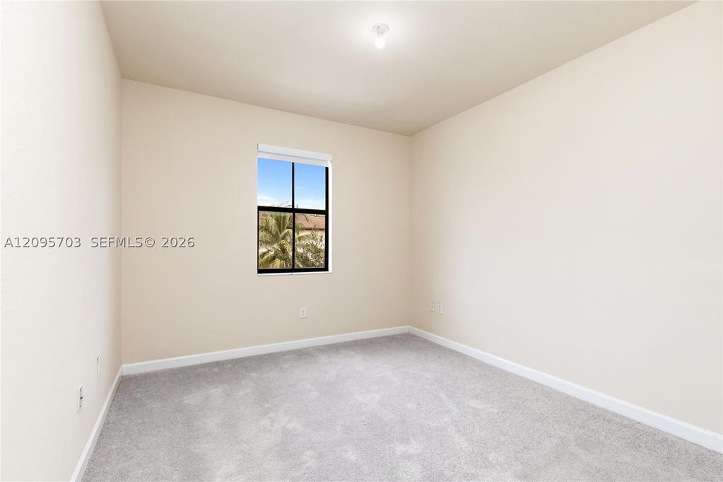Real estate property located at 8965 98th Ave, Miami-dade, Doral Breeze, Doral, FL