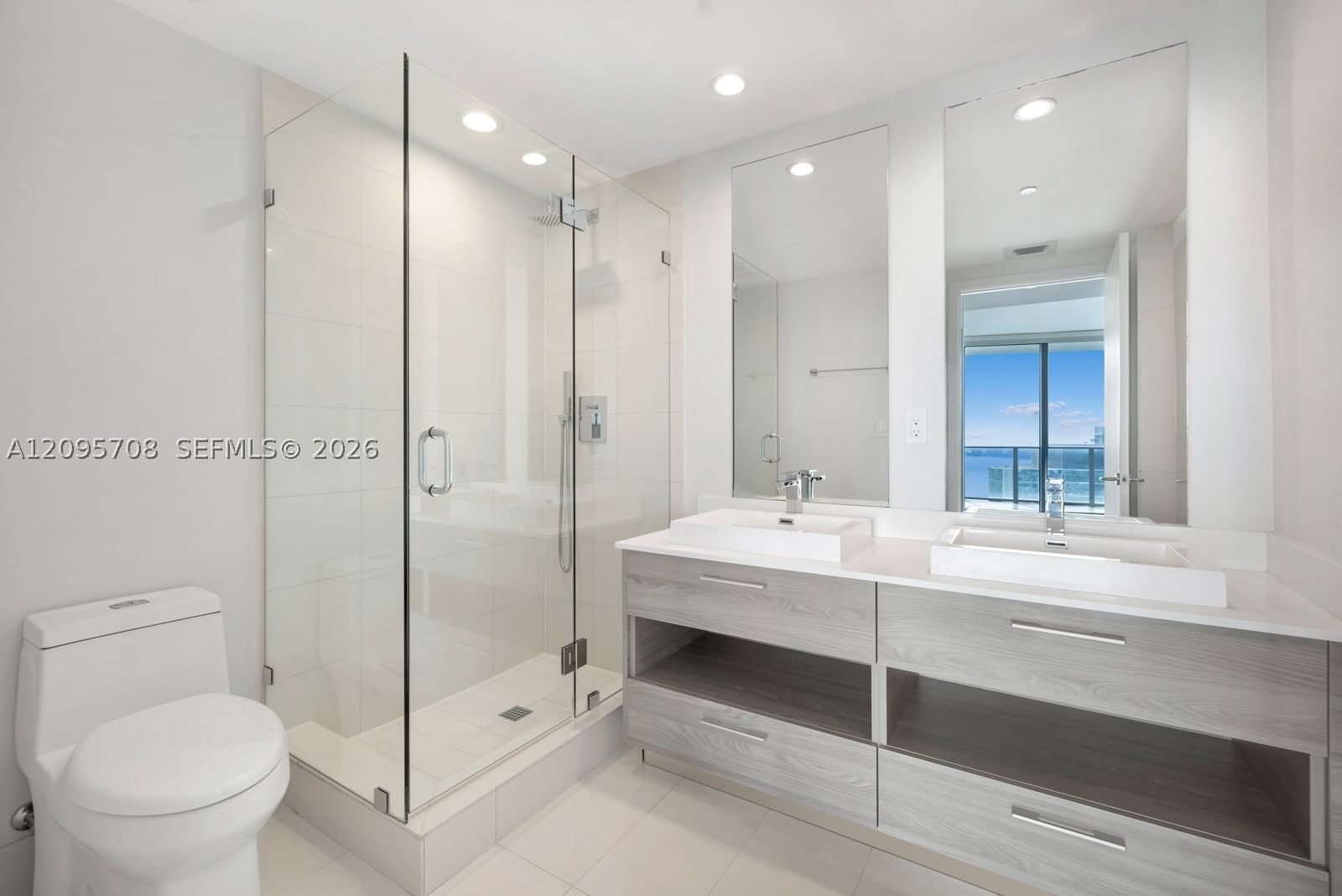 Real estate property located at 1300 Miami Ave #3502, Miami-dade, 1300 S Miami Avenue Condo, Miami, FL