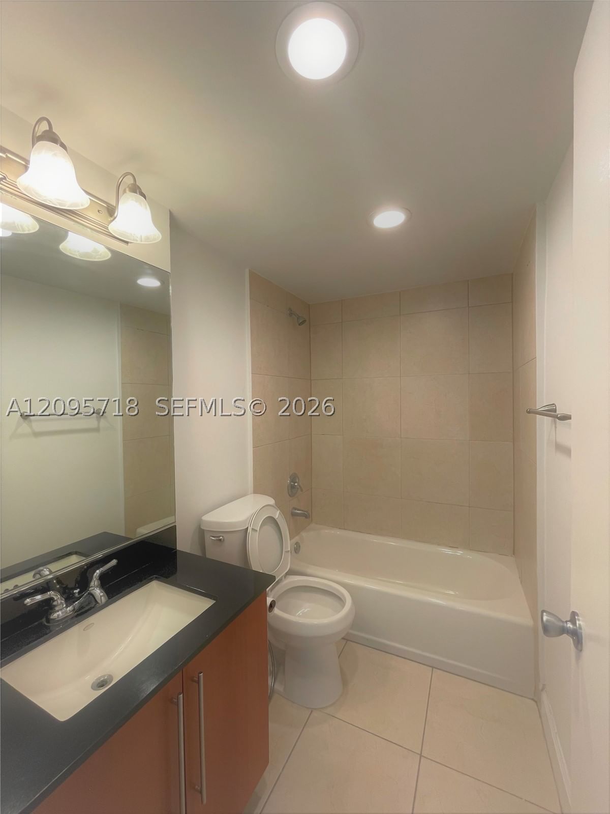 Real estate property located at 7501 Treasure Dr #3P, Miami-dade, Treasures On The Bay Ii C, North Bay Village, FL