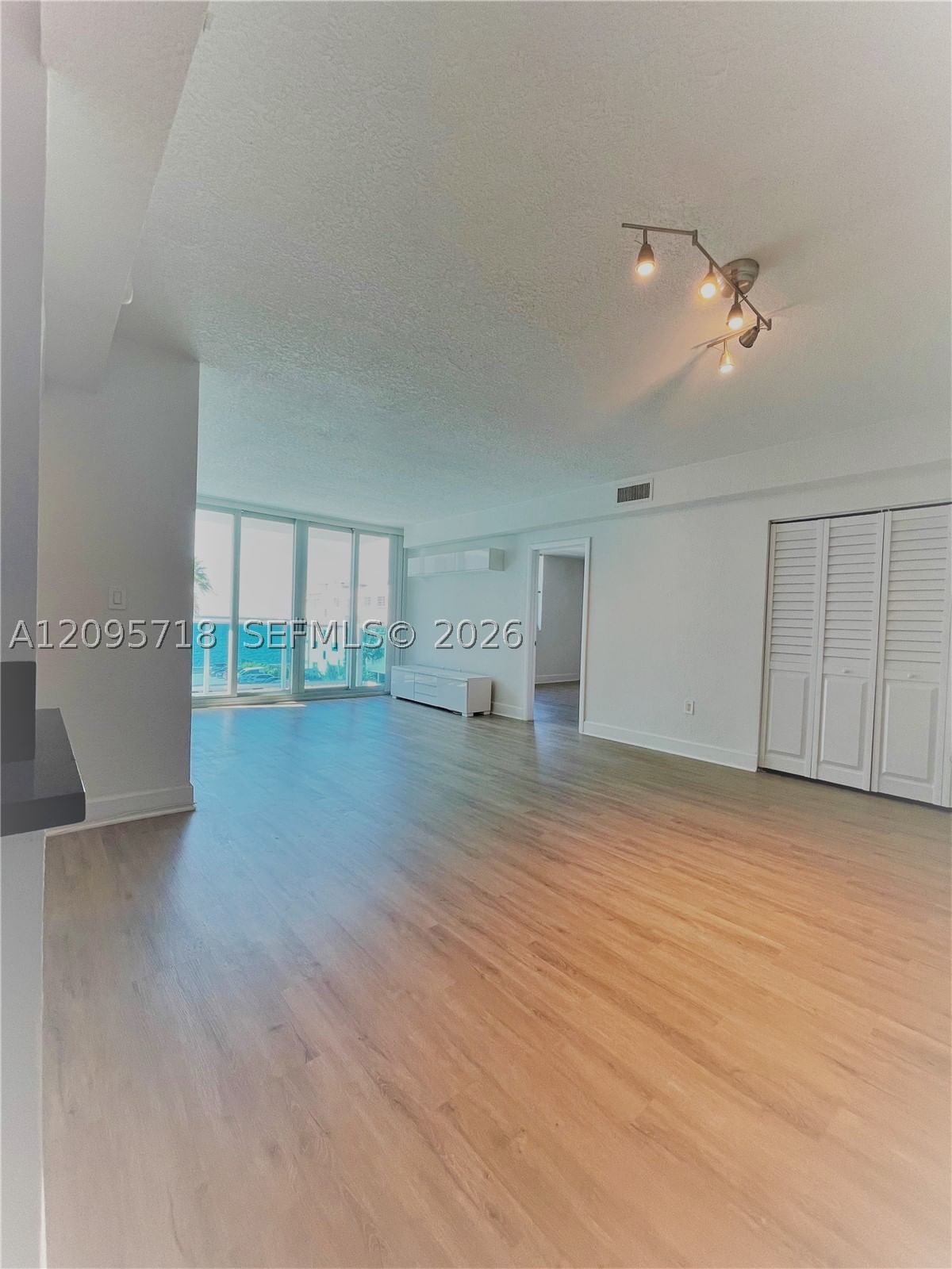 Real estate property located at 7501 Treasure Dr #3P, Miami-dade, Treasures On The Bay Ii C, North Bay Village, FL