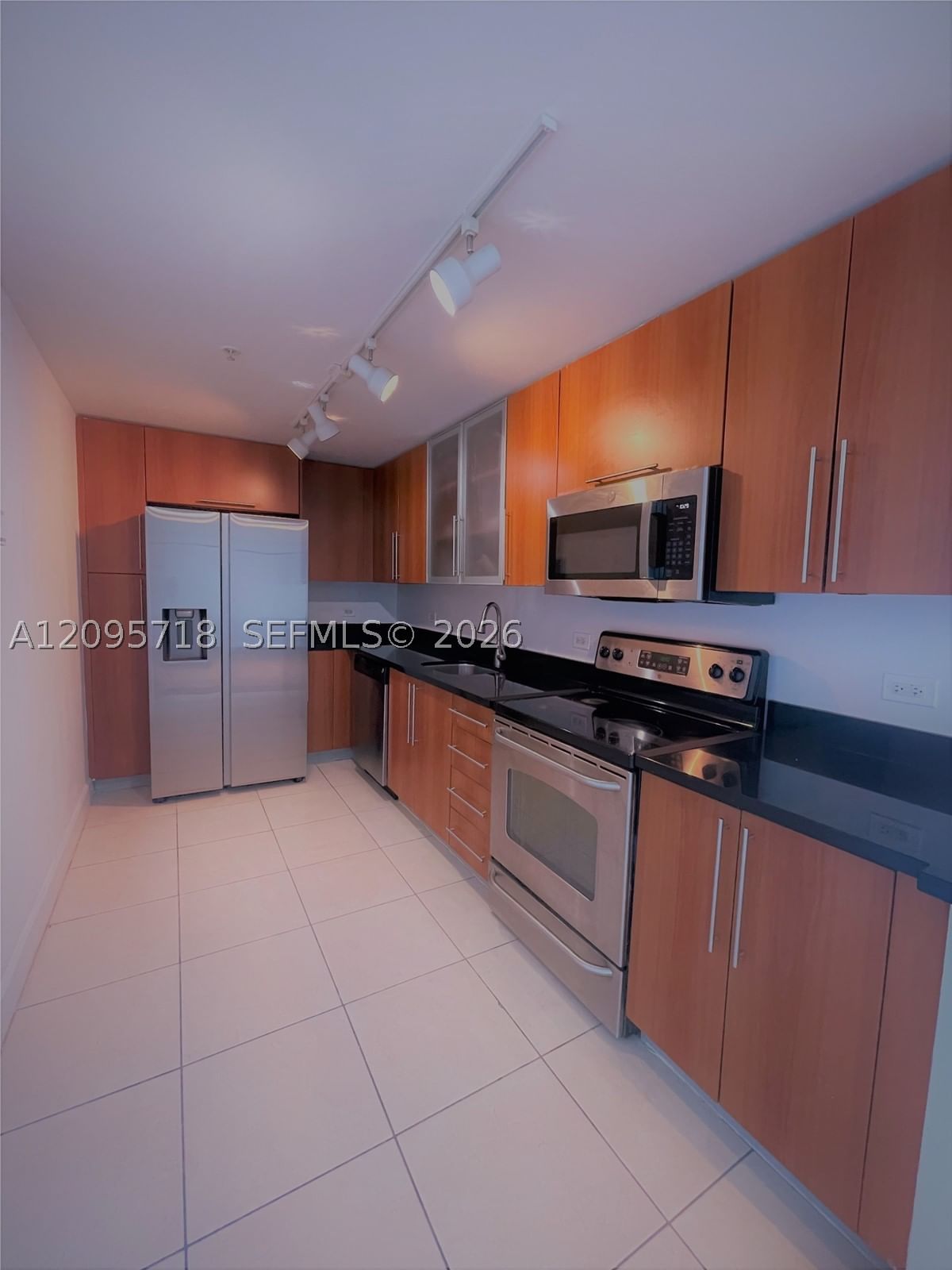 Real estate property located at 7501 Treasure Dr #3P, Miami-dade, Treasures On The Bay Ii C, North Bay Village, FL