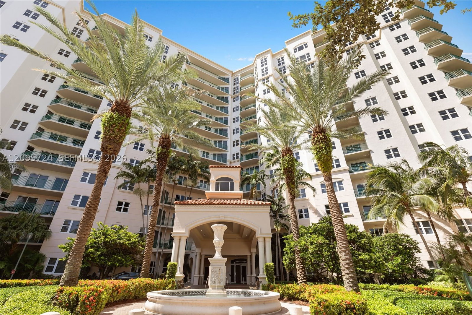Real estate property located at 19900 Country Club Dr #216, Miami-dade, Turnberry Village So Towe, Aventura, FL